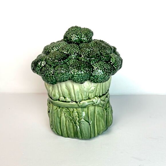 Vintage California Pottery Metlox PoppyTrail Broccoli Cookie Jar Canister - Picture 1 of 11